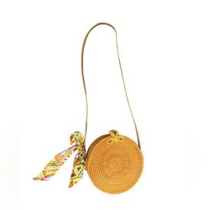 Zulie Round Rattan Crossbody Woven